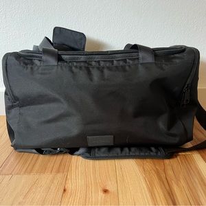 Vera Bradley Reactive Small Gym Bag in Black